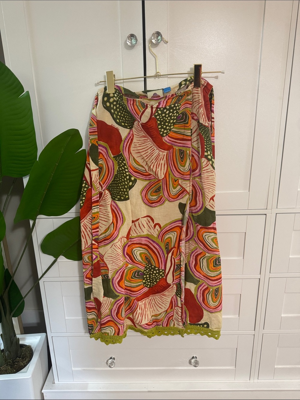 FARM Rio Multicolor Floral Midi Skirt — Cream, Pink, Red, Olive